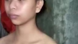      Sarawakian Patricia bathing (Leaked Video)   