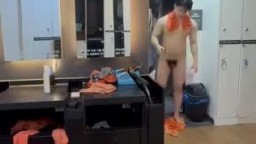      Muscular gym boy at locker room 헬스 존잘남 알몸 健身壯男更衣 1   